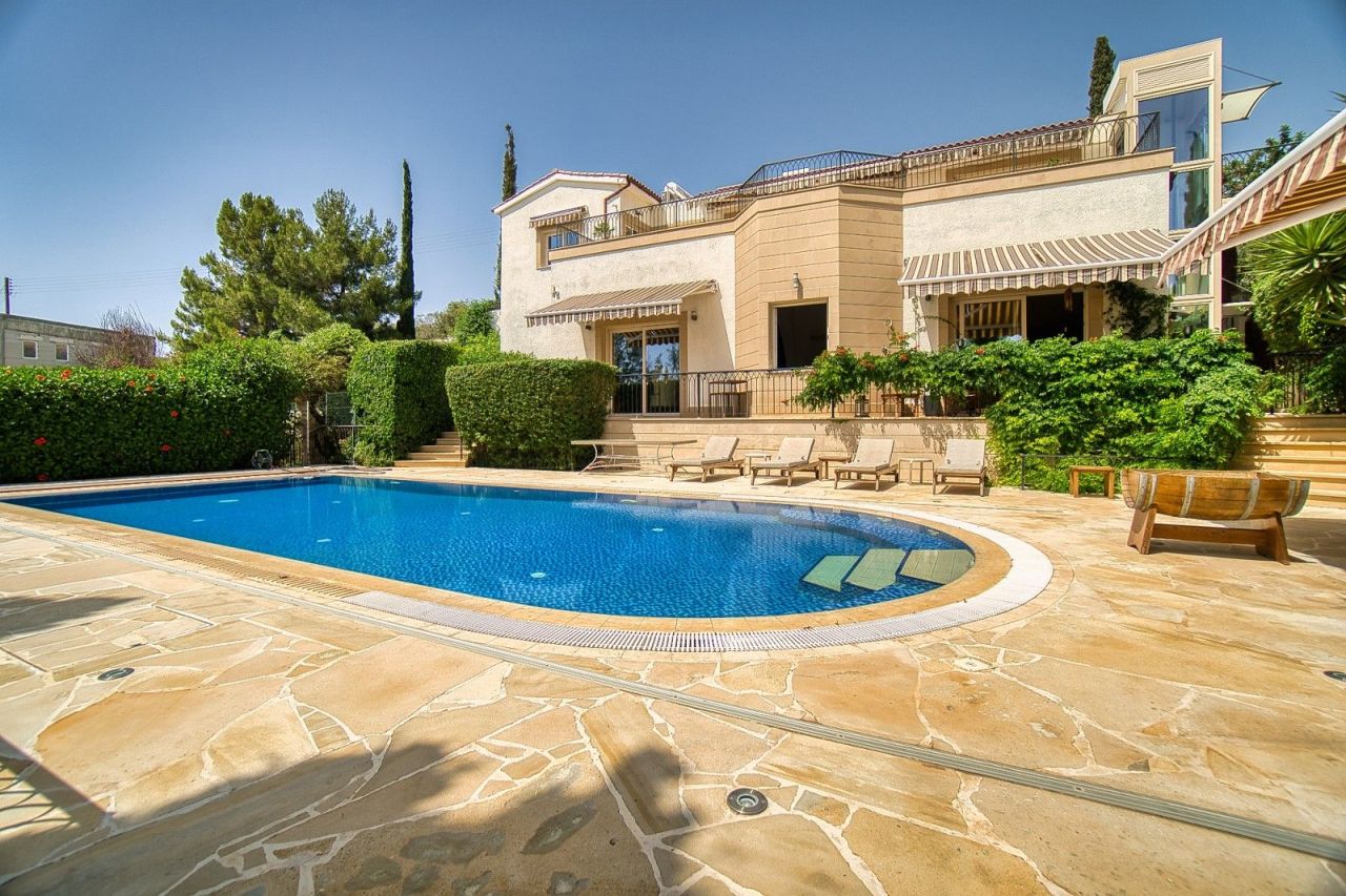 Villa in Paphos, Zypern, 400 m² - Foto 1