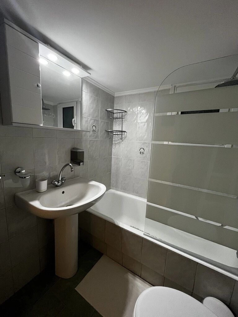 Flat in Athens, Greece, 67 m² - picture 11