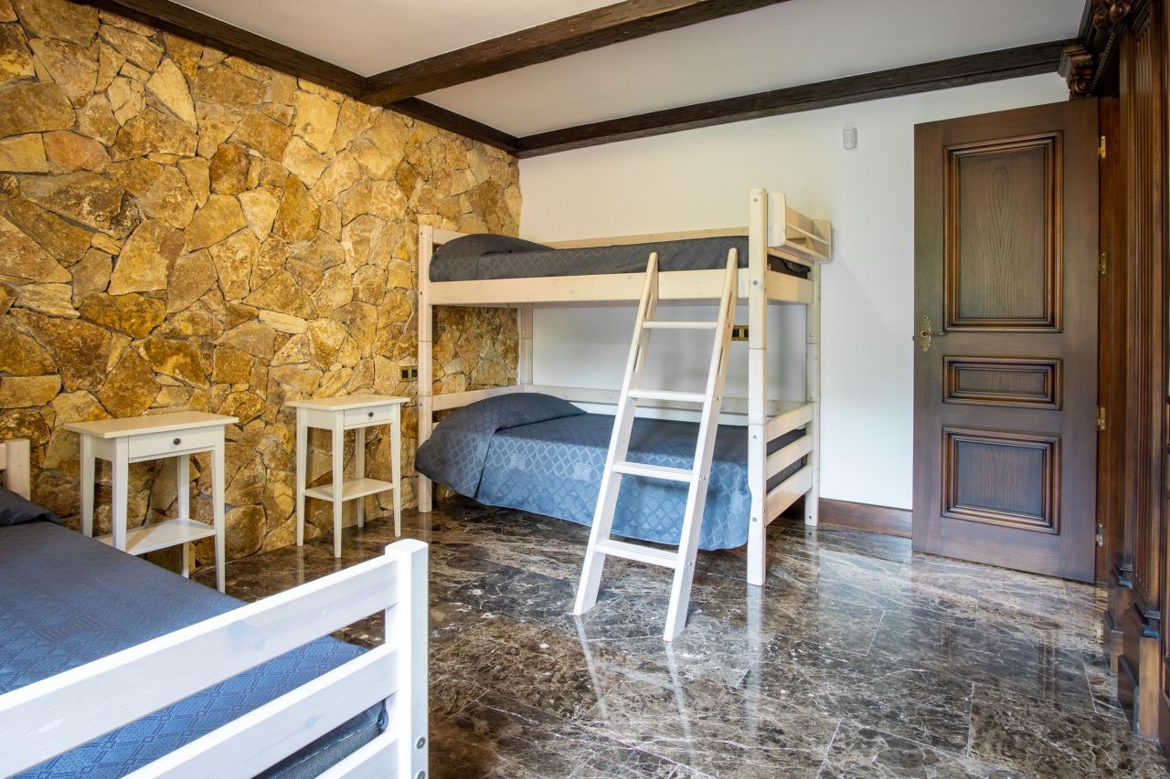 Villa à Blanes, Espagne, 400 m² - image 18