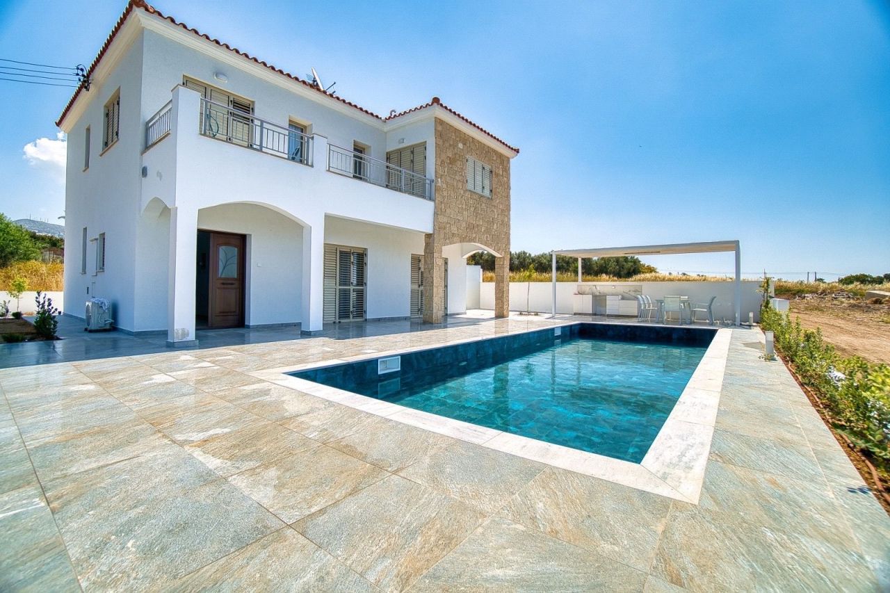 Villa in Paphos, Cyprus, 180 m² - picture 1