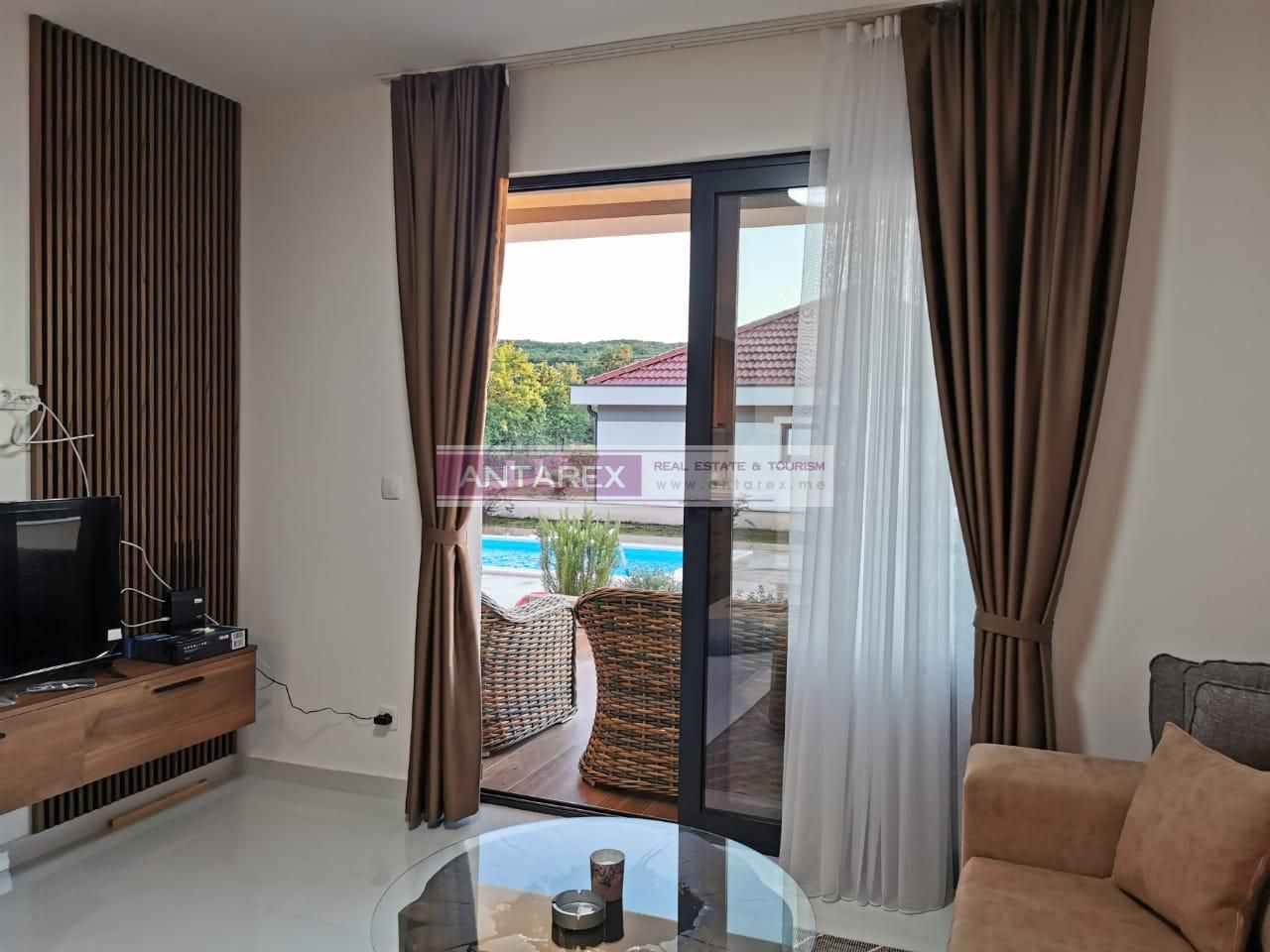 Villa à Krimovica, Monténégro, 85 m² - image 3