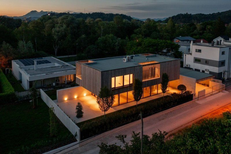 House in Ljubljana, Slovenia, 250 m² - picture 1