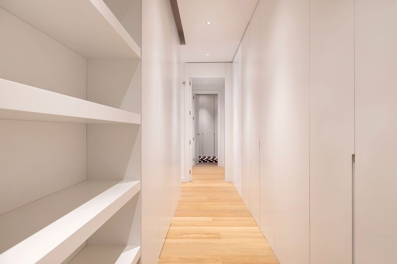 Flat in Barcelona, Spain, 124 m² - picture 15