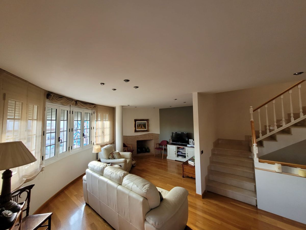 Chalet a Castellon, Spagna, 299 m² - foto 1