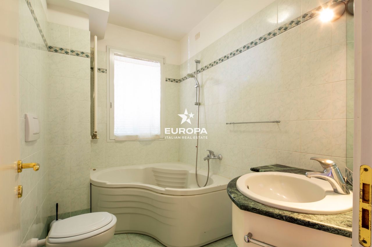 Appartamenti a San Remo, Italia, 180 m² - foto 12