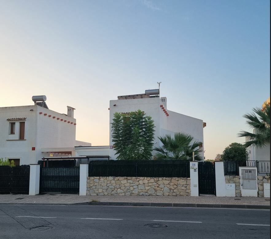 Villa in Orihuela Costa, Spain, 120 m² - picture 1