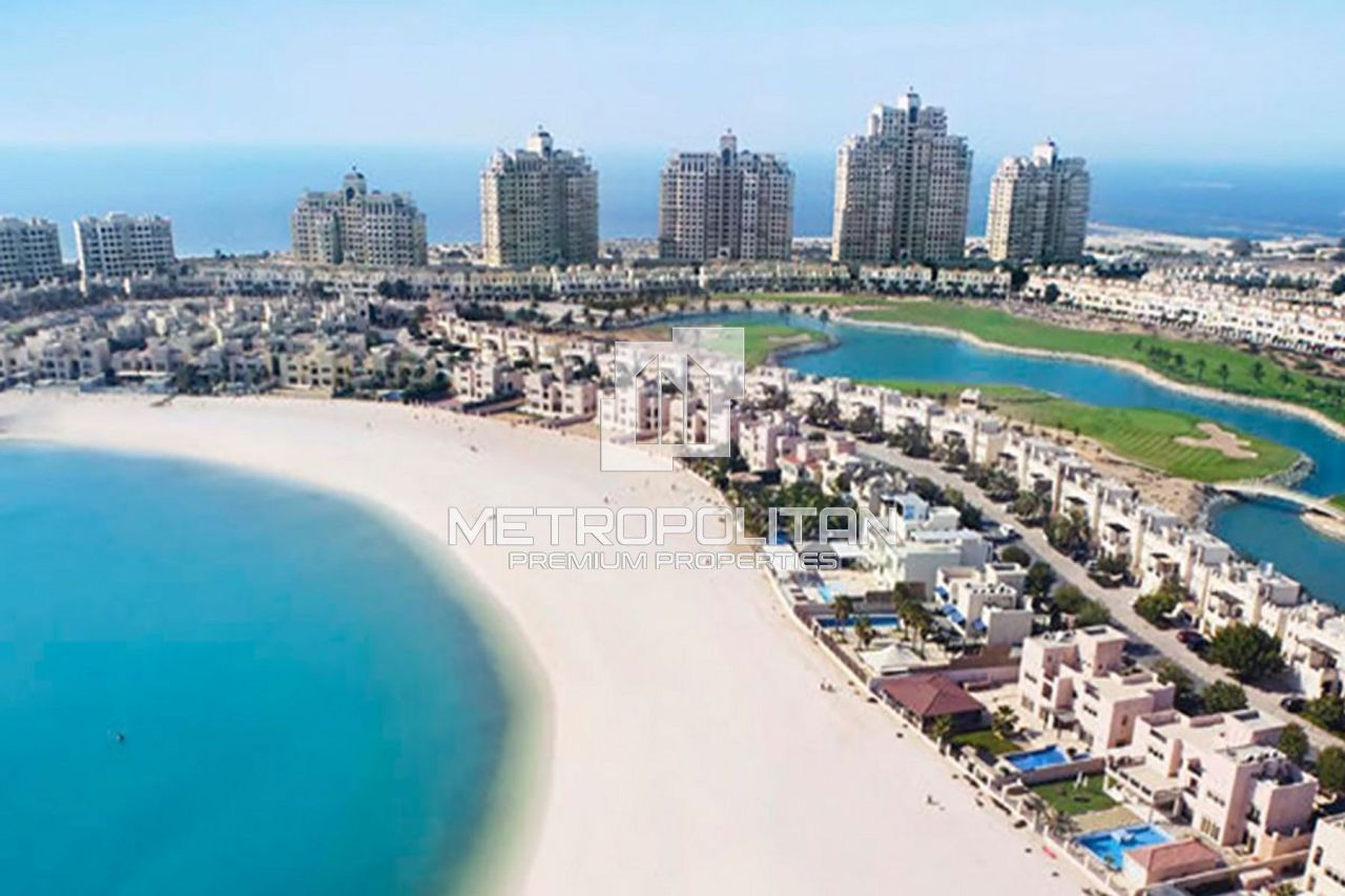 Apartment in Ras al-Khaimah, UAE, 76 m² - picture 1