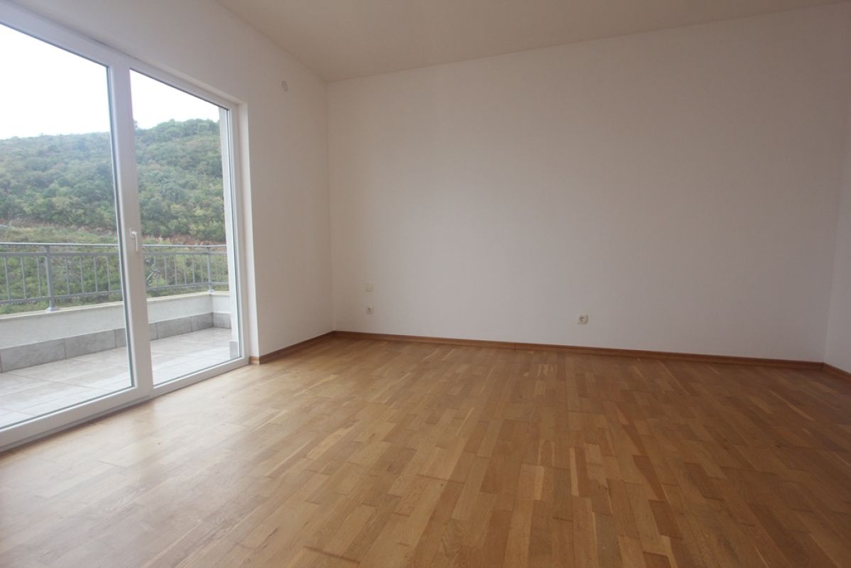 Flat in Budva, Montenegro, 200 m² - picture 1