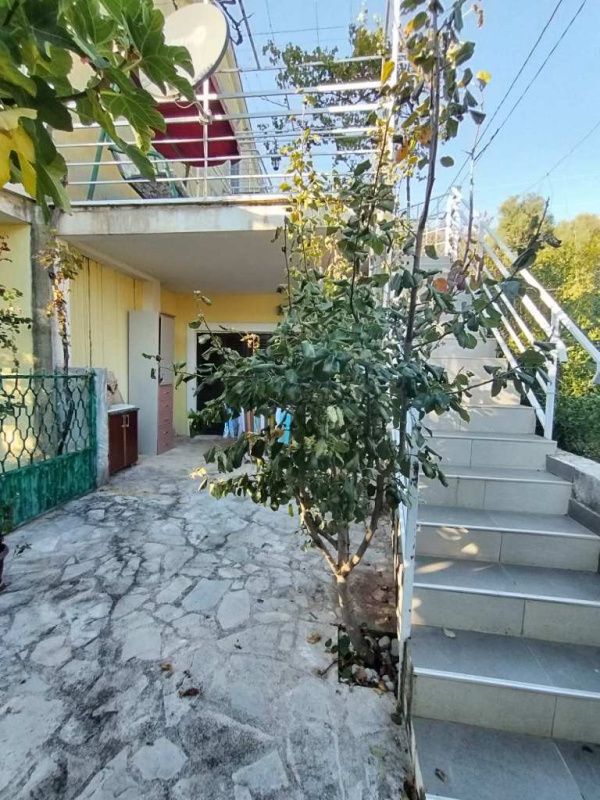 House in Budva, Montenegro, 330 m² - picture 1