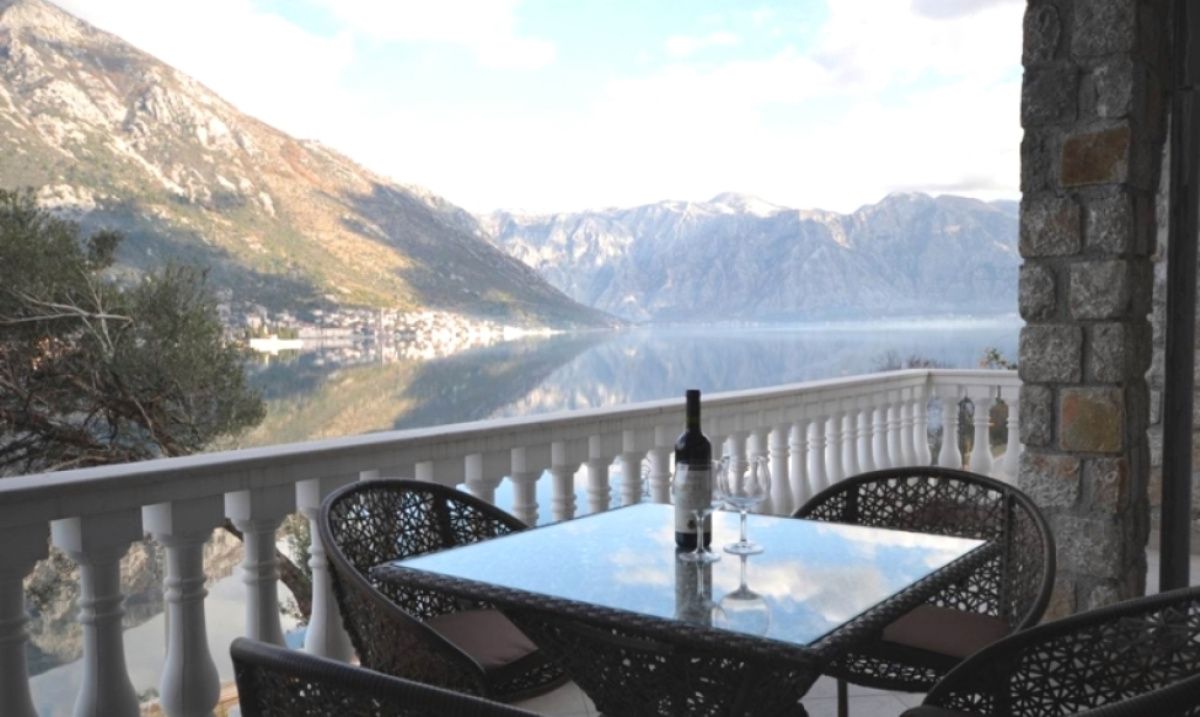 Haus in Kostanjica, Montenegro, 235 m² - Foto 3