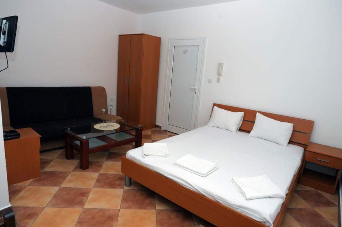 Haus in Sutomore, Montenegro, 409 m² - Foto 3