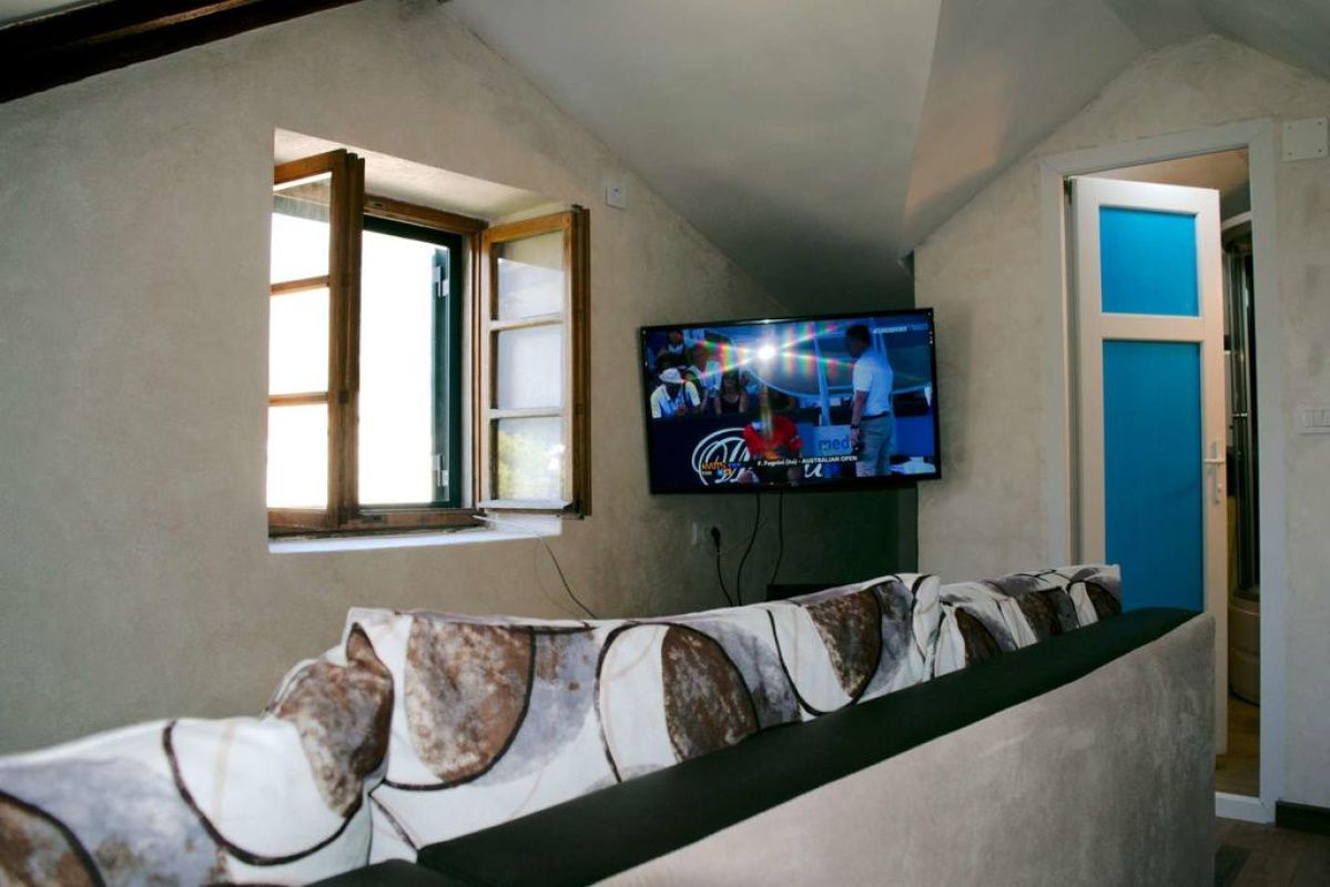 Haus in Kotor, Montenegro, 200 m² - Foto 4