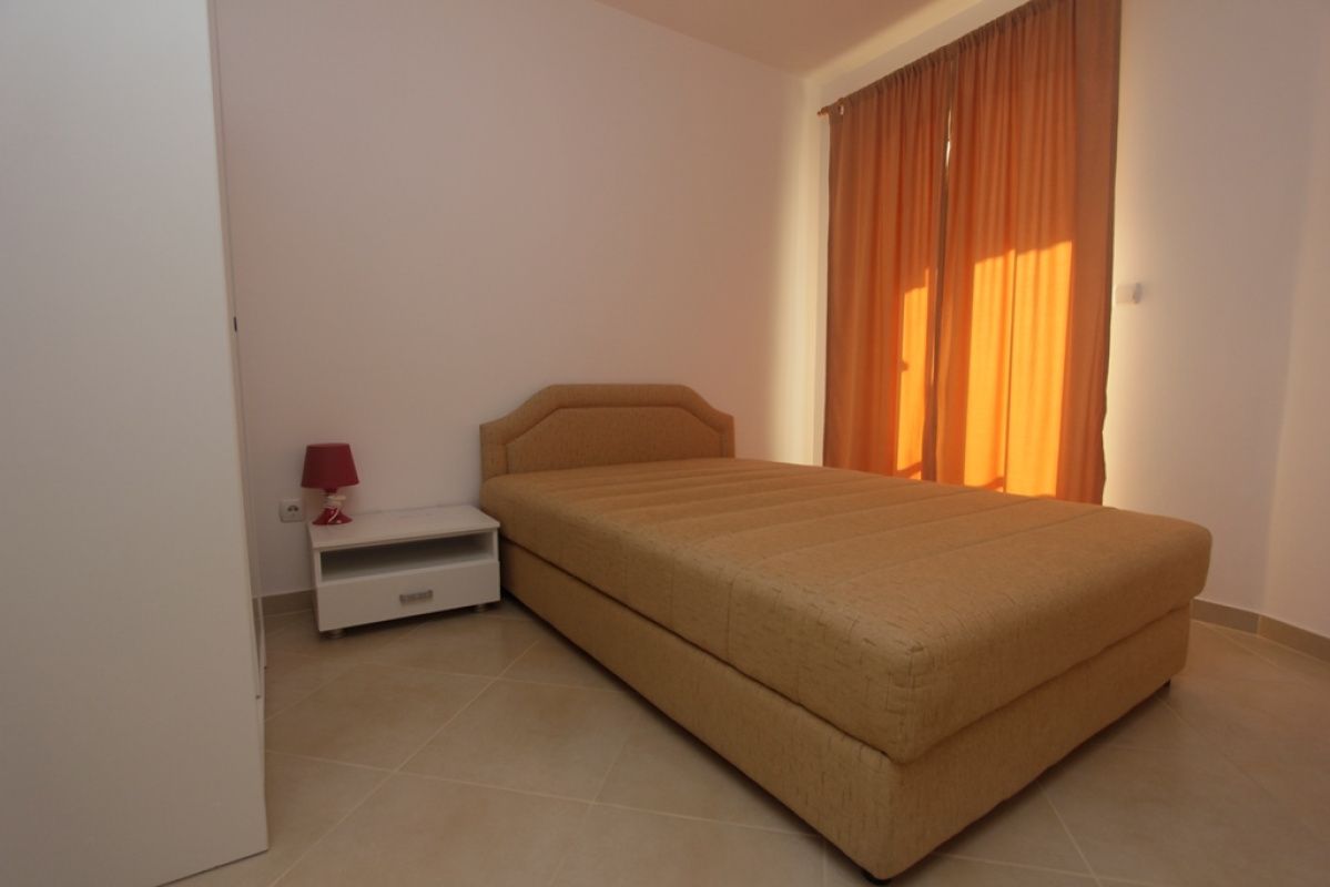 Hôtel à Becici, Monténégro, 1 173 m² - image 6