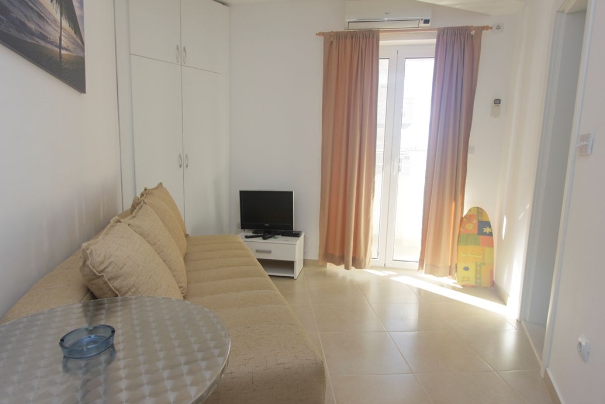 Hôtel à Becici, Monténégro, 1 173 m² - image 7