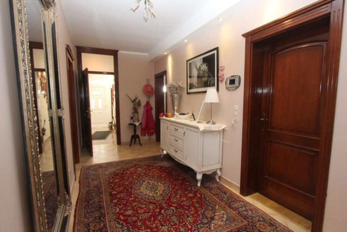 Haus in Budva, Montenegro, 300 m² - Foto 8