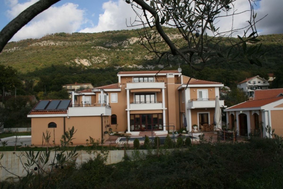 Casa a Kotor, Montenegro, 450 m² - foto 8