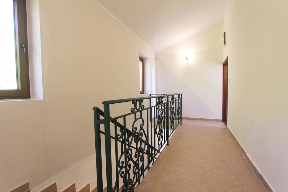 Casa a Petrovac, Montenegro, 466 m² - foto 11