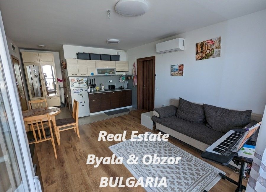 Appartement à Byala, Bulgarie, 52 m² - image 3