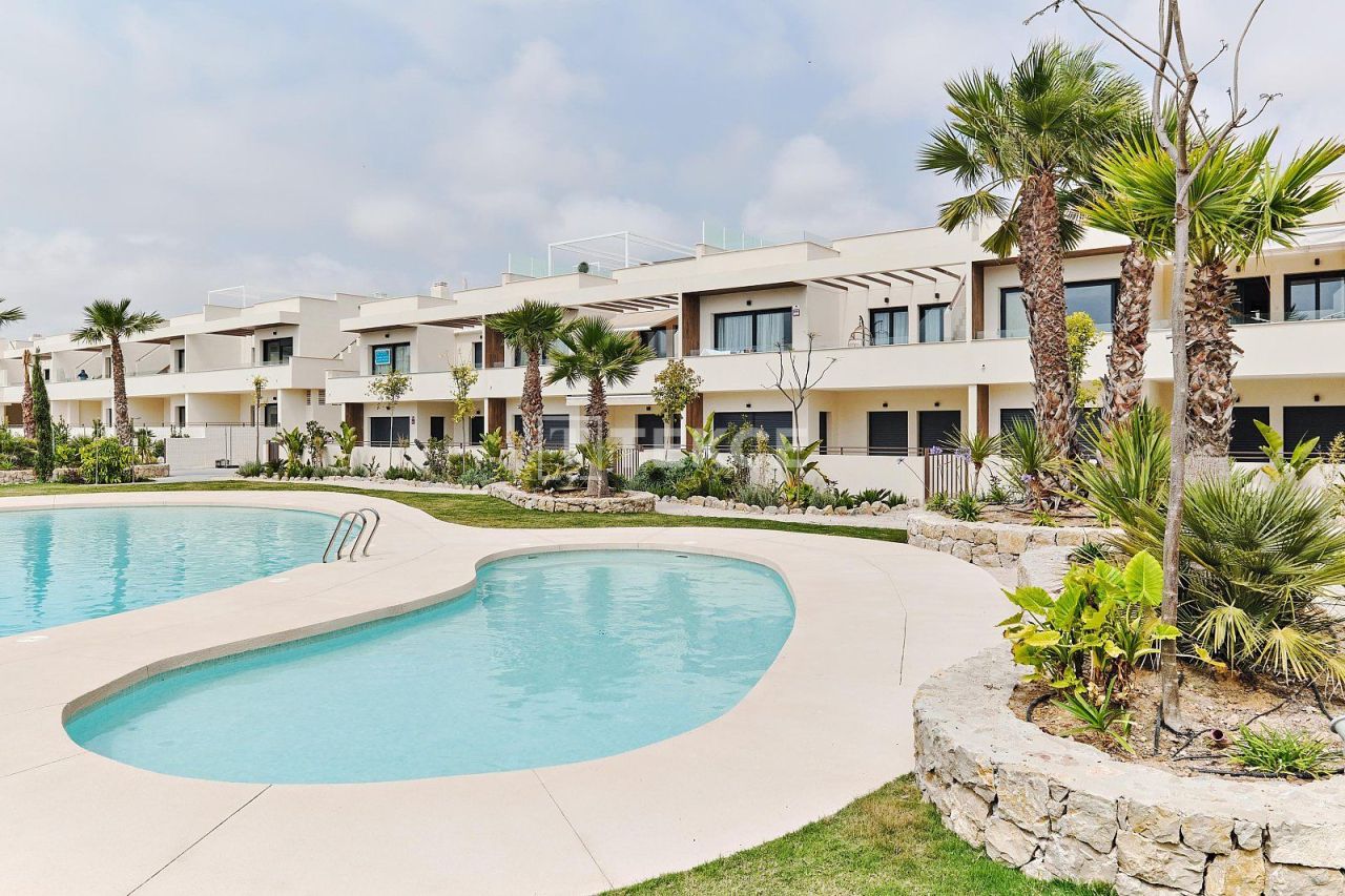 Penthouse in Torrevieja, Spain, 95 m² - picture 9