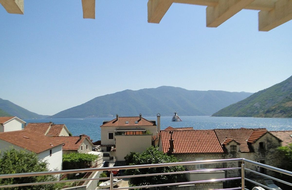 Maison à Kotor, Monténégro, 798 m² - image 1