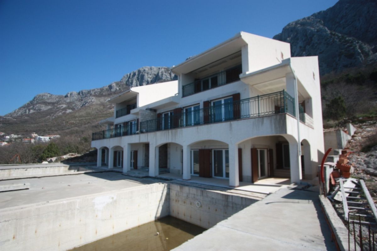 House in Budva, Montenegro, 1 100 m² - picture 1