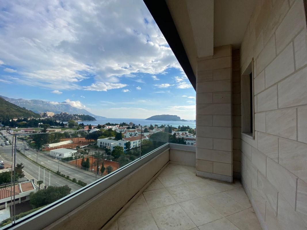 Flat in Budva, Montenegro, 116 m² - picture 1