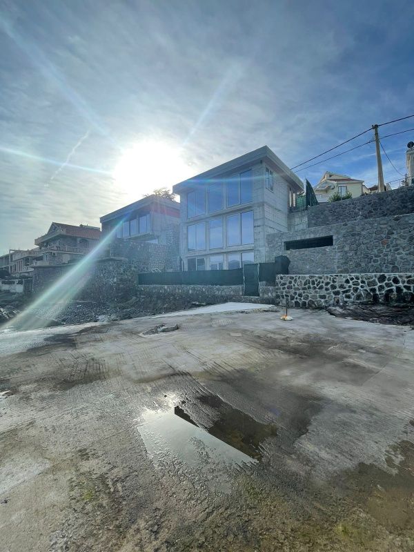 Haus in Krasici, Montenegro, 200 m² - Foto 1