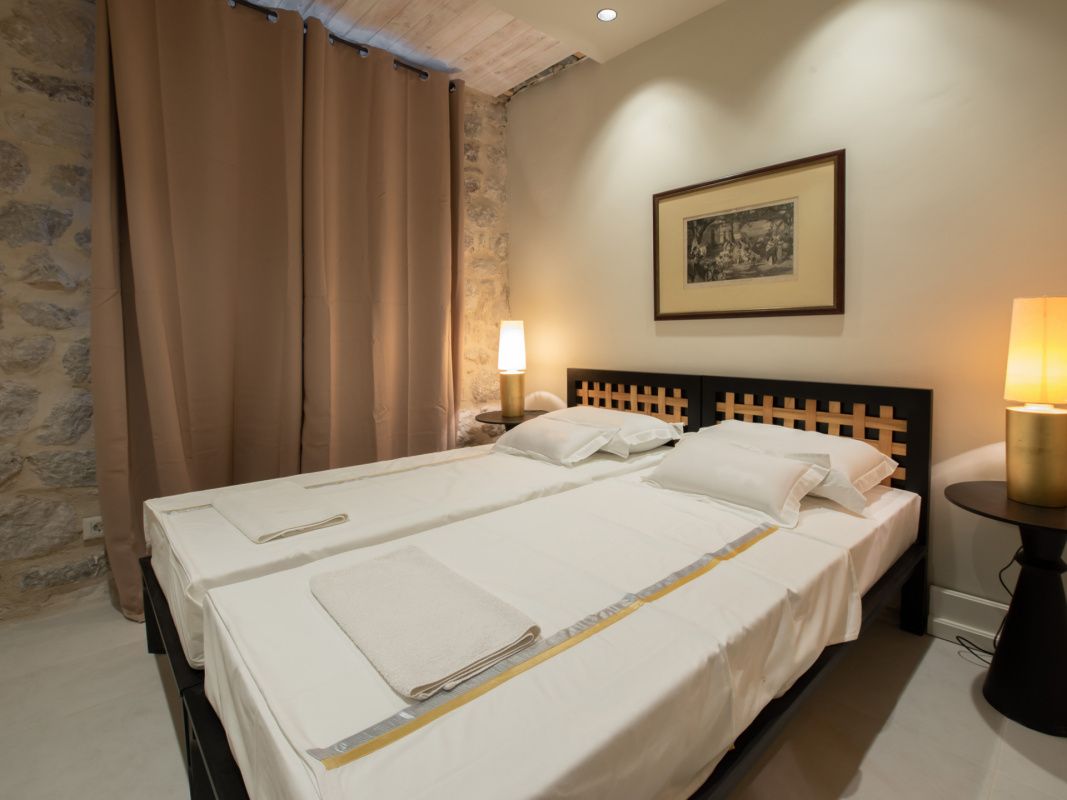 Hotel in Risan, Montenegro, 300 m² - picture 4