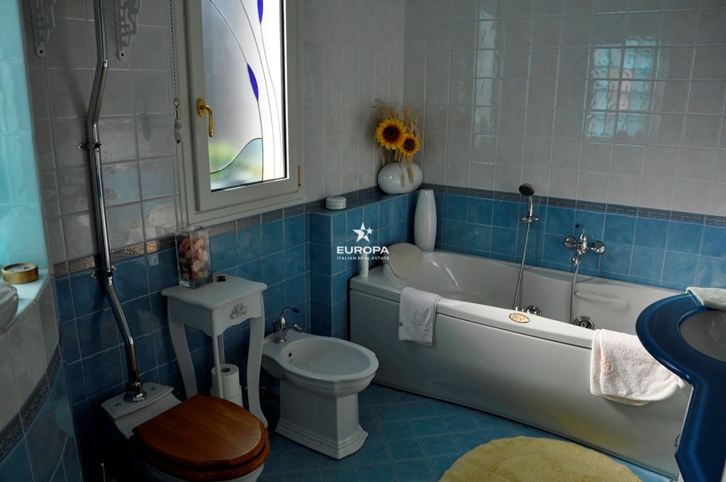 Villa a San Remo, Italia, 270 m² - foto 7