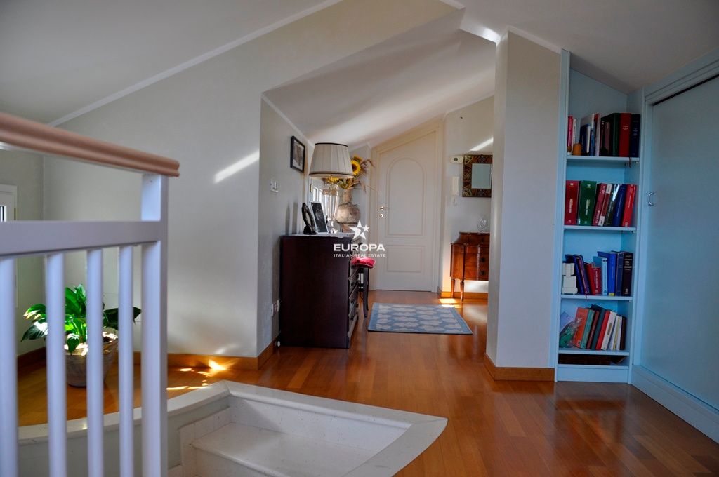 Villa a San Remo, Italia, 270 m² - foto 8