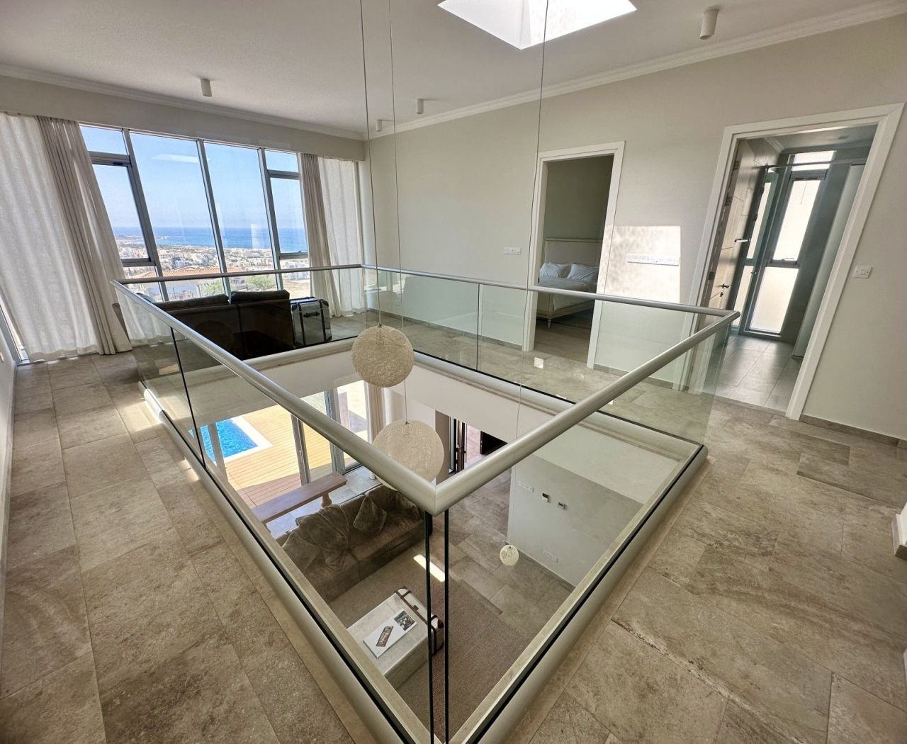 Villa à Paphos, Chypre, 355 m² - image 1