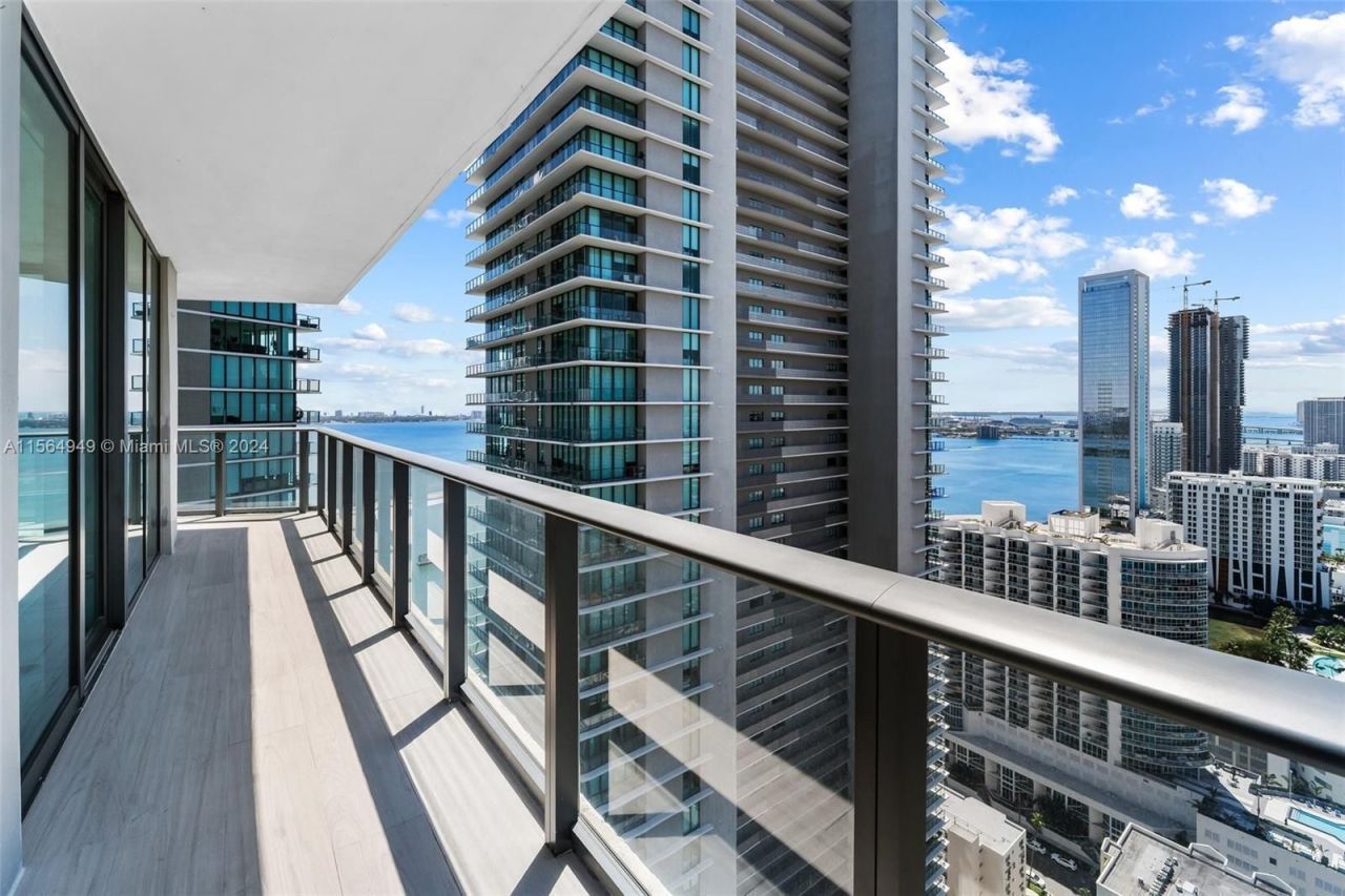 Flat in Miami, USA, 110 m² - picture 10