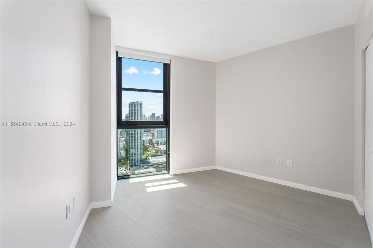 Flat in Miami, USA, 110 m² - picture 16