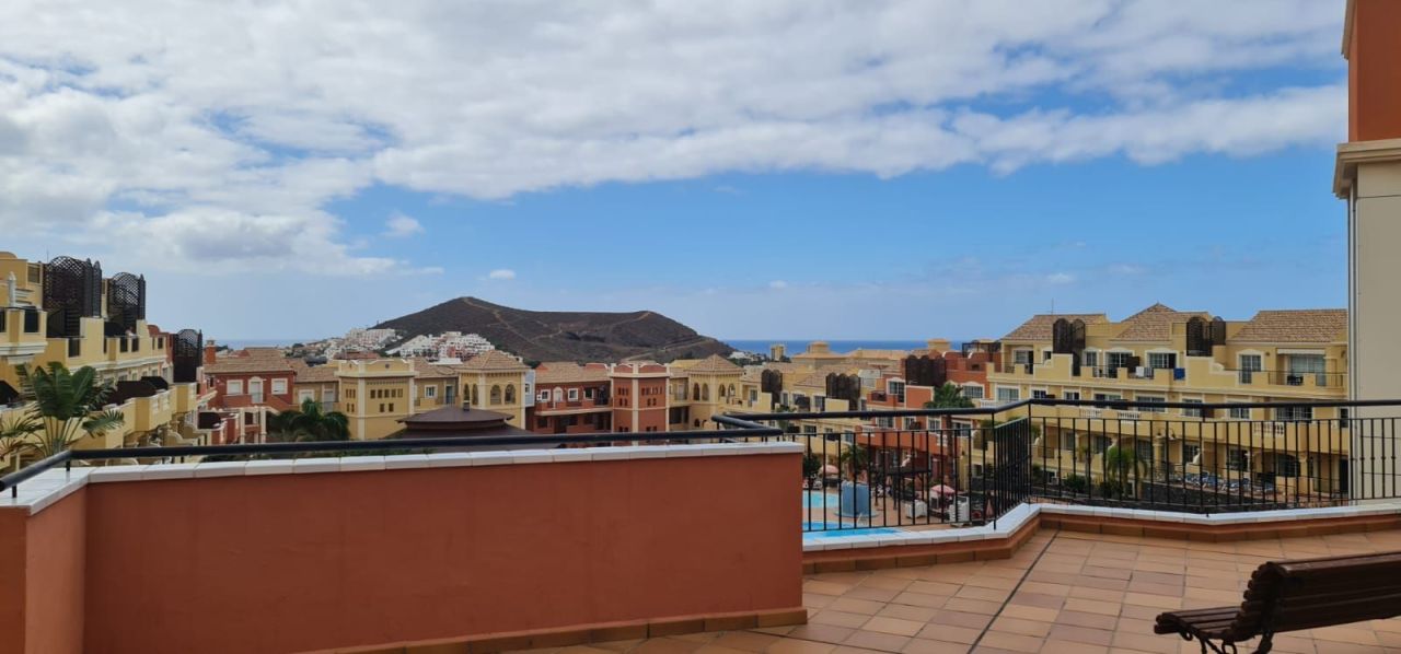 Piso en Tenerife, España, 70 m² - imagen 9