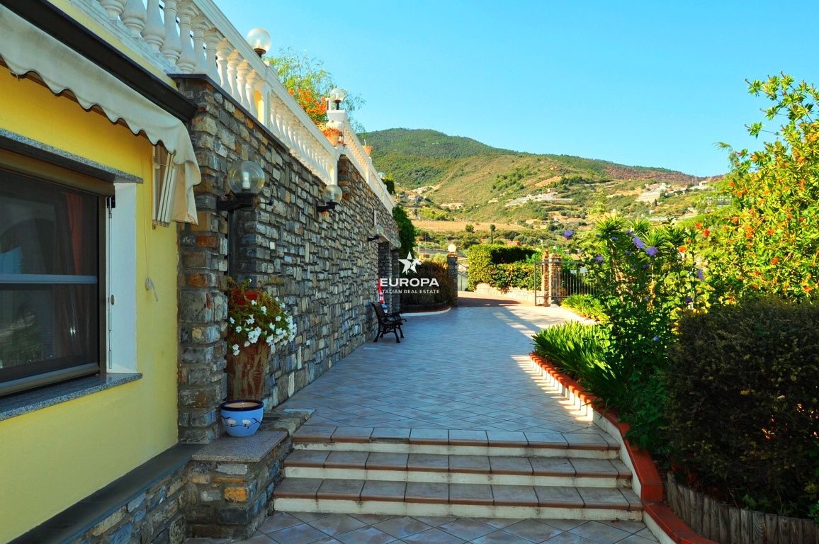 Villa in San Remo, Italy, 258 m² - picture 8