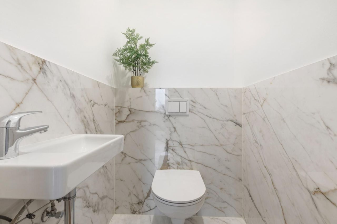 Flat in Vienna, Austria, 141.7 m² - picture 16