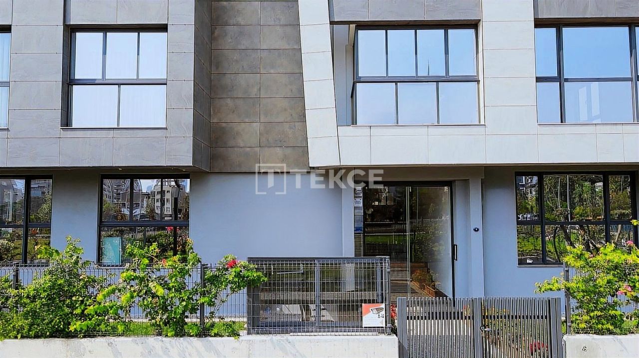 Apartment Bayraklı, Turkey, 180 m² - picture 7