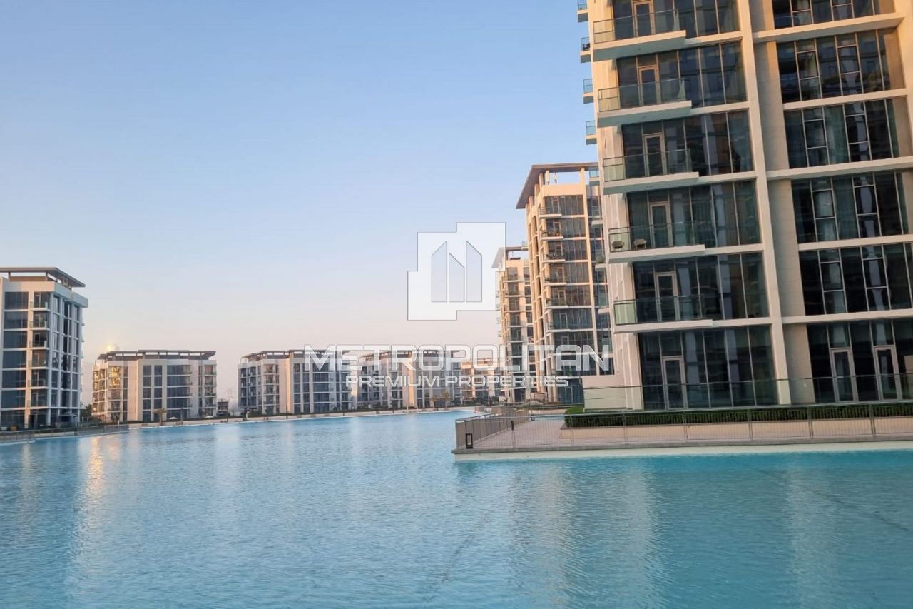 Apartment in Dubai, UAE, 67 m² - picture 1