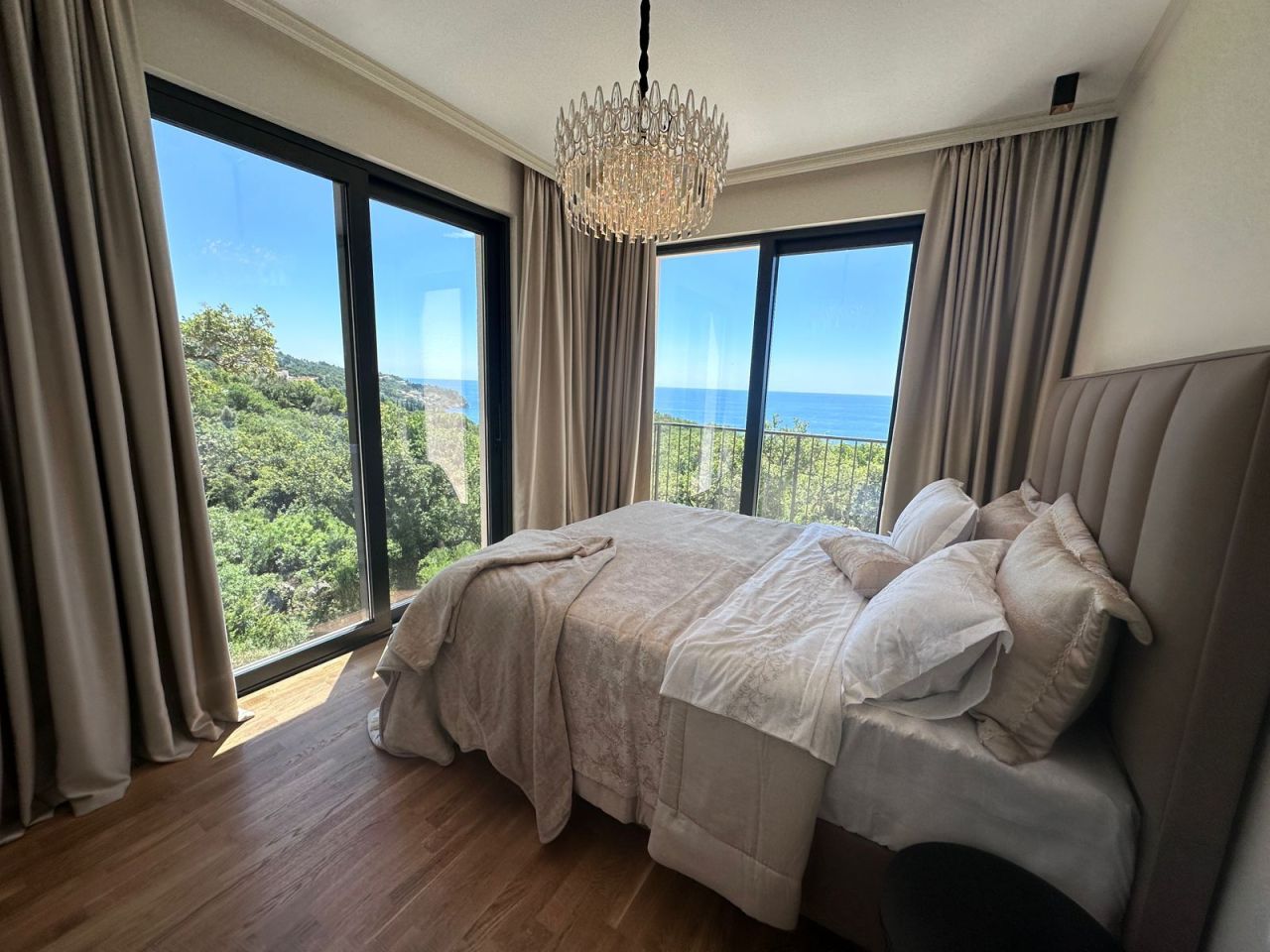 Cabaña en Budva, Montenegro, 220 m² - imagen 13