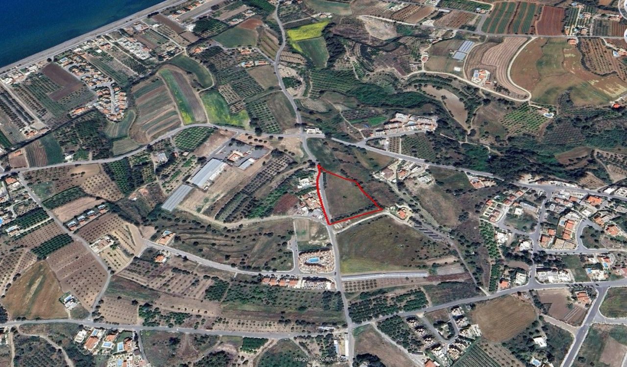 Terrain à Paphos, Chypre, 8 027 m² - image 1