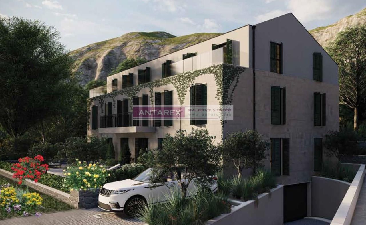 Apartment in Prcanj, Montenegro, 38.6 m² - picture 3