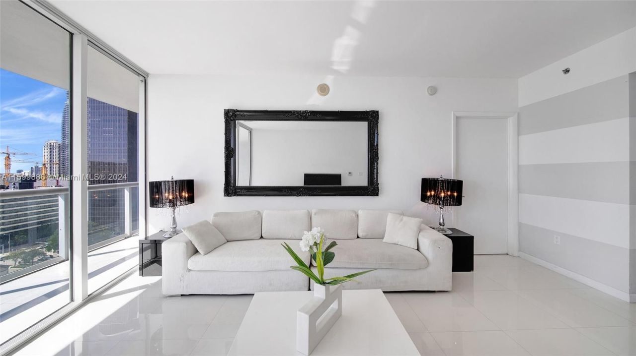 Piso en Miami, Estados Unidos, 120 m² - imagen 14