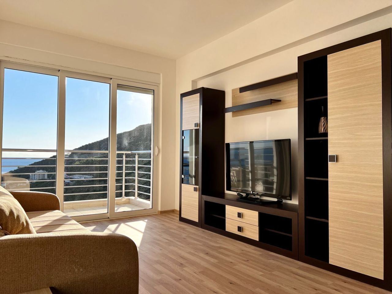 Flat in Budva, Montenegro, 78 m² - picture 1