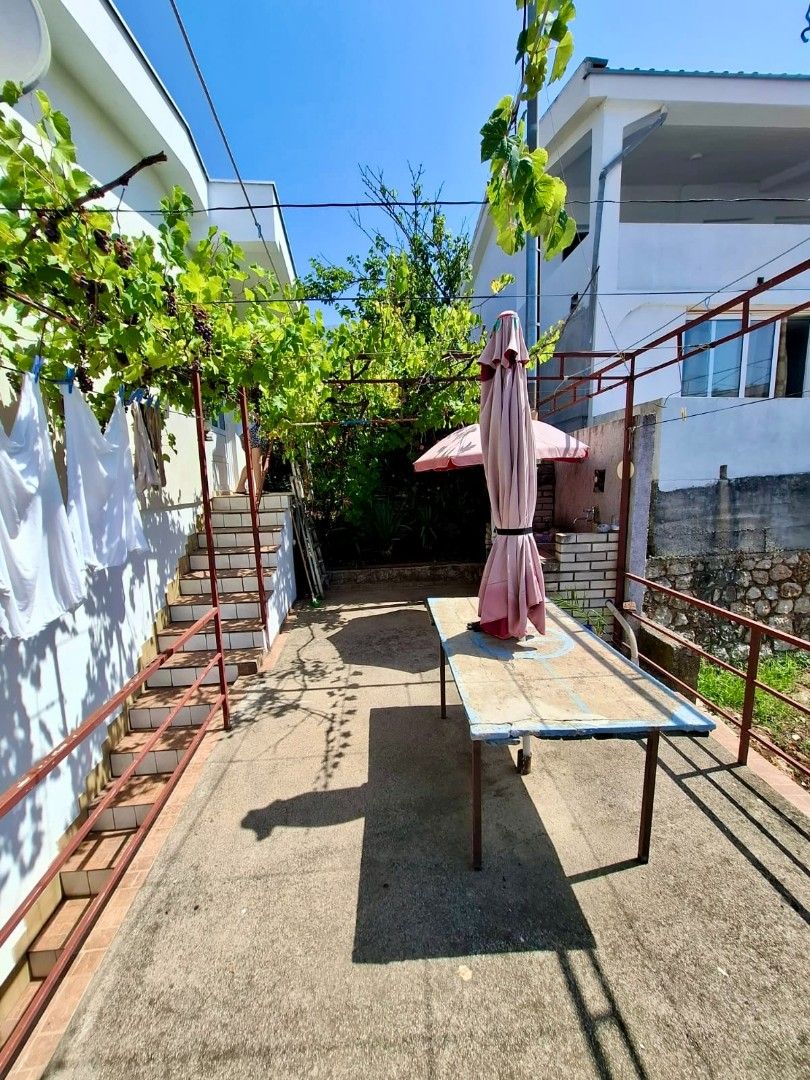 Casa en Dobra Voda, Montenegro, 115 m² - imagen 2