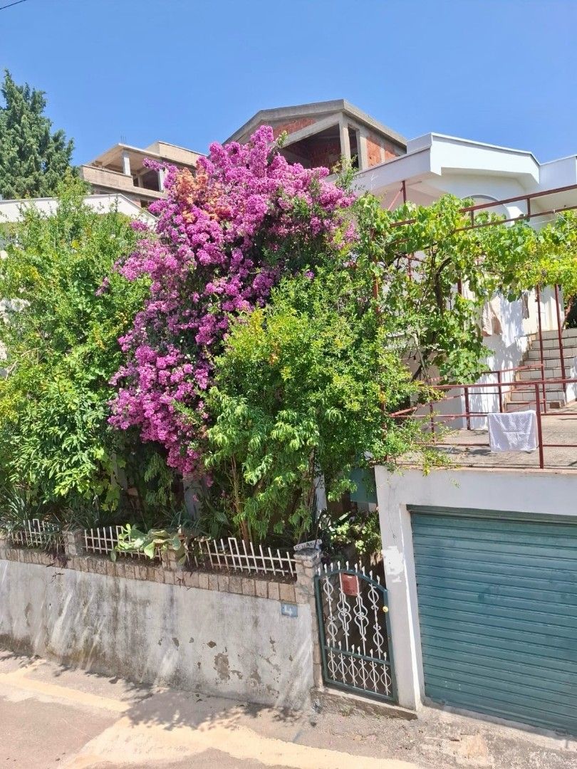 Casa en Dobra Voda, Montenegro, 115 m² - imagen 3