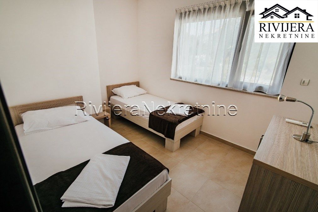 Flat in Herceg-Novi, Montenegro, 149 m² - picture 9