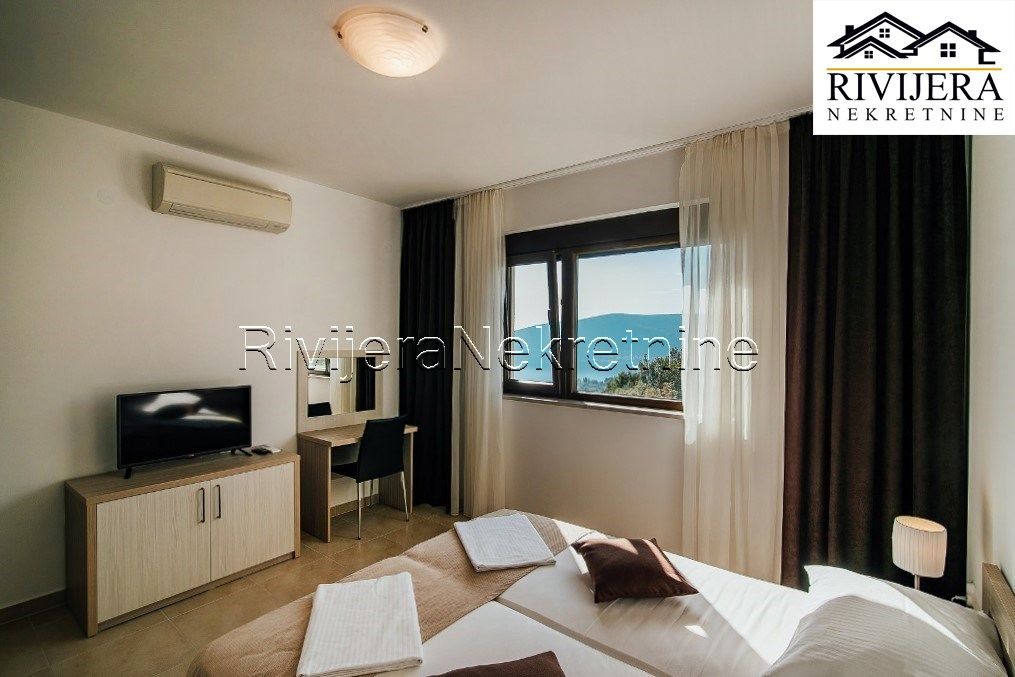 Flat in Herceg-Novi, Montenegro, 149 m² - picture 10