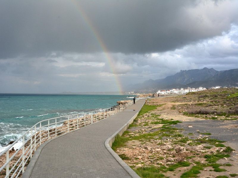 Villa à Lapithos, Chypre, 220 m² - image 18