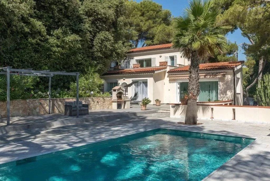 Villa en Saint-Jean-Cap-Ferrat, Francia, 566 m² - imagen 1