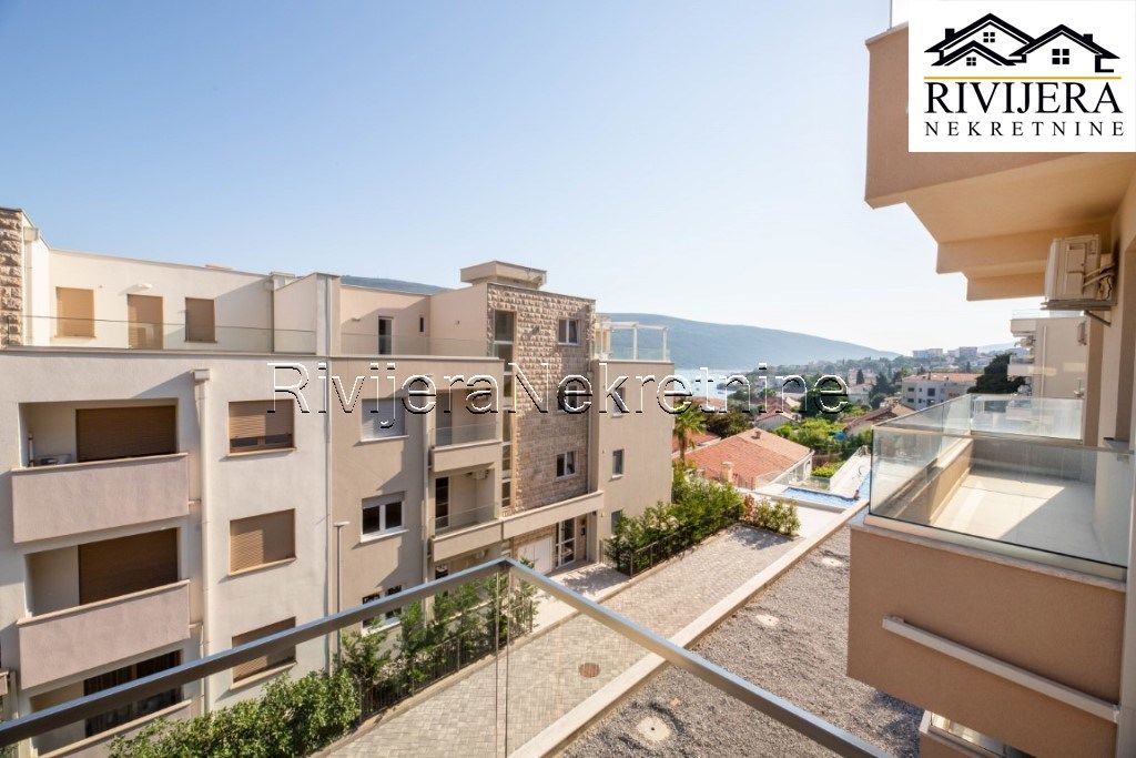 Piso en Herceg-Novi, Montenegro, 51 m² - imagen 13